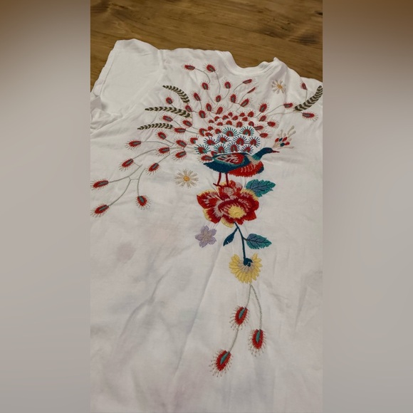 Johnny Was Grace Flutter Sleeve Tee - Picture 5 of 5